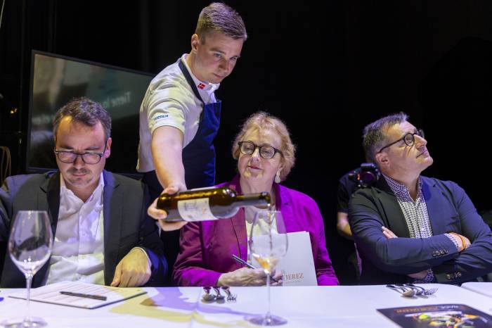 El equipo danés triunfa en la final internacional de Copa Jerez celebrada en el Teatro Villamarta