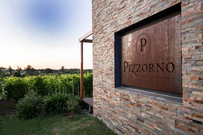 La bodega Pizzorno refuerza su apuesta por la calidad y el enoturismo para crecer en Uruguay y el exterior La bodega Pizzorno refuerza su apuesta por la calidad y el enoturismo para crecer en Uruguay y el exterior
