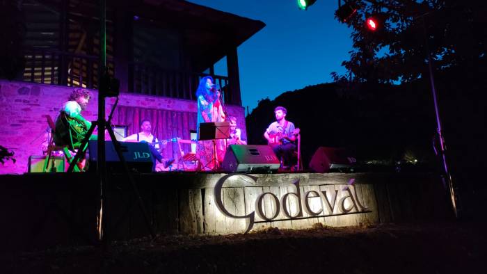 Bodegas Godeval inaugura su temporada de verano con la VI Velada de los Sentidos