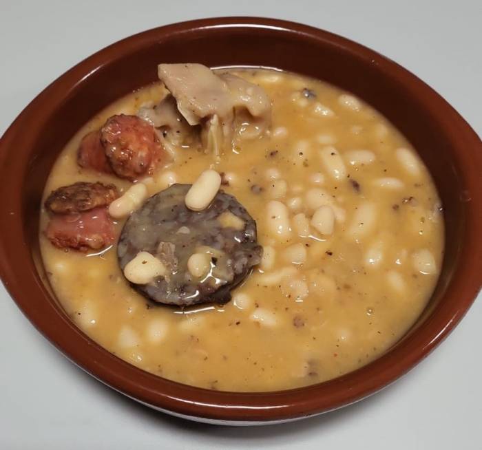 Cariñena celebra el I Encuentro de Cazuelas con Encanto para despedir el invierno