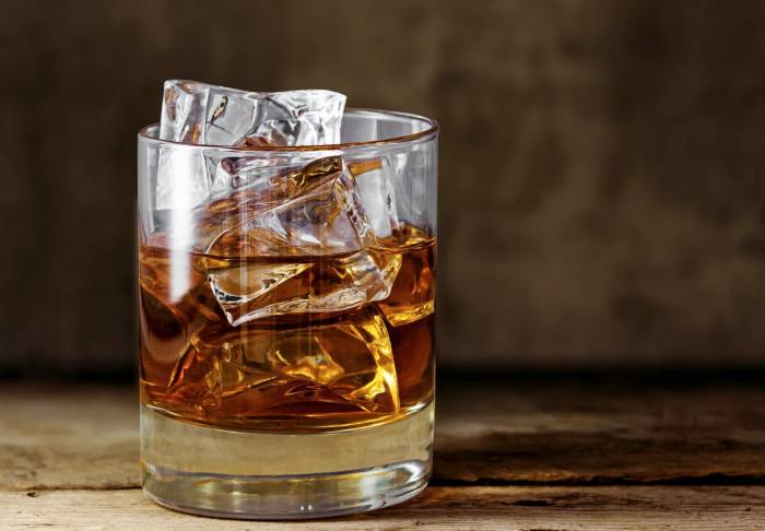 EU Reimposes 50% Tariff on American Whiskey, Raising Concerns Among U.S. Distillers