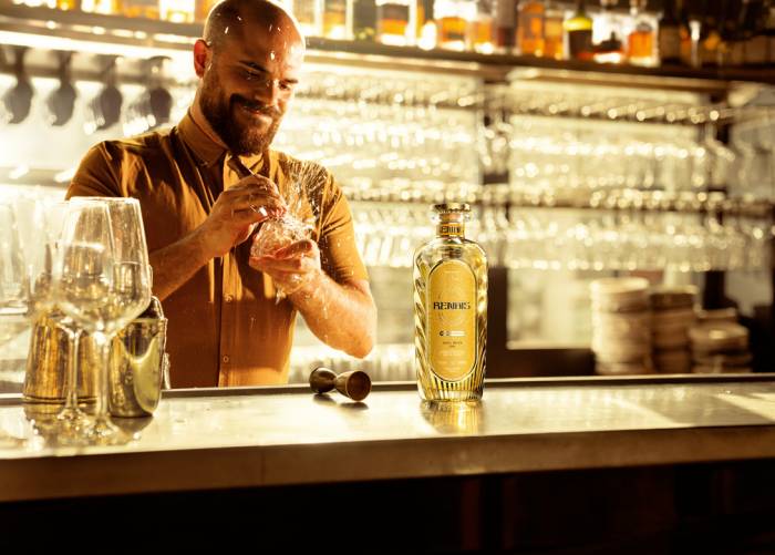Renais Gin, la ginebra de Emma Watson, llega a España y Portugal