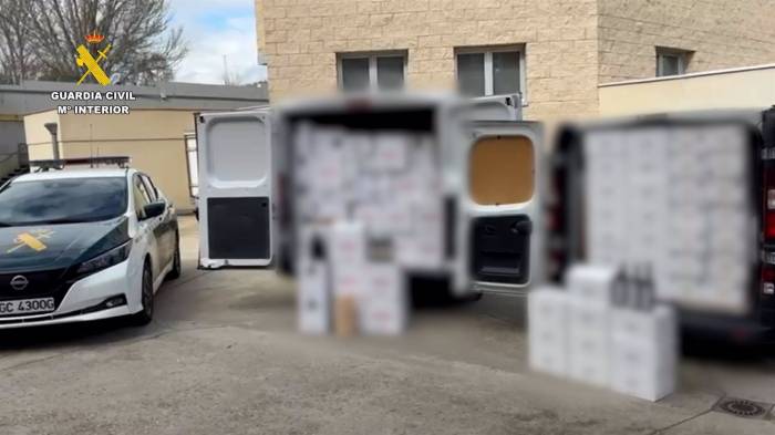 La Guardia Civil desmantela grupo criminal que robó 9.100 botellas de vino en Burgos