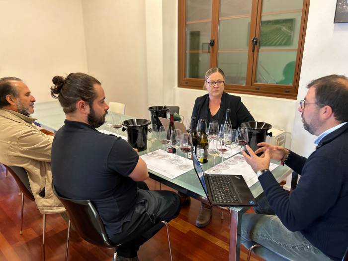 Los vinos de Valdeorras triunfan en el informe "Galicia 2025, Top 100"