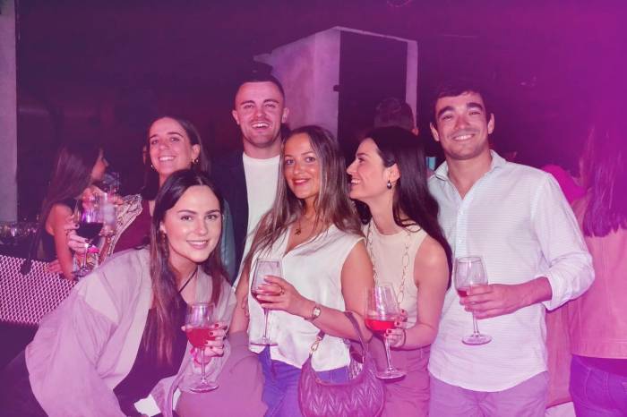 La campaña "Roseteo D.O. Navarra" promueve el vino rosado en Málaga y Madrid