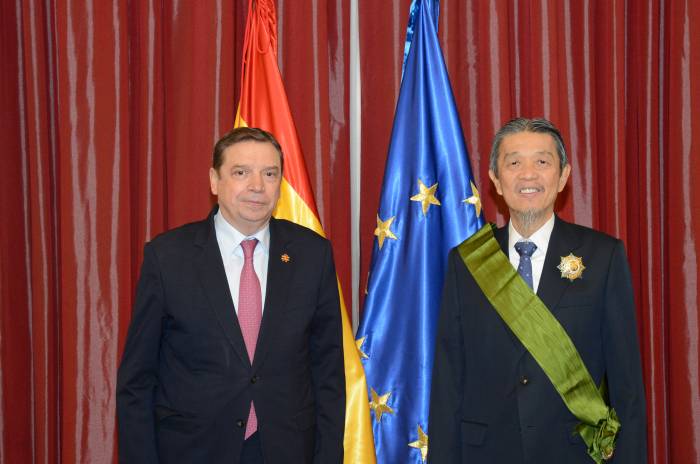 Lucio Co recibe la Gran Cruz del Mérito Agrario por su aporte al brandy de Jerez