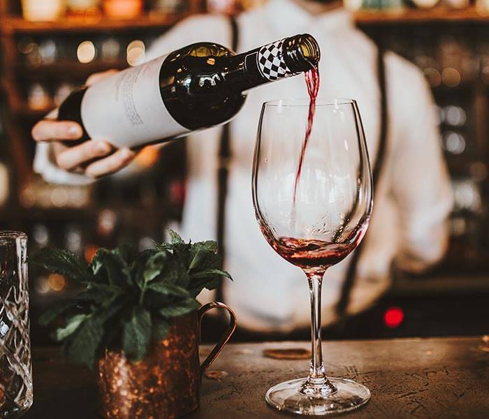 Moderate Wine Consumption Linked to Reduced Cardiovascular Risk in Mediterranean Diet Study