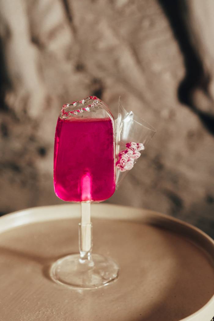 El restaurante RHUDO presenta el cóctel Perséfone en Ilustra Week