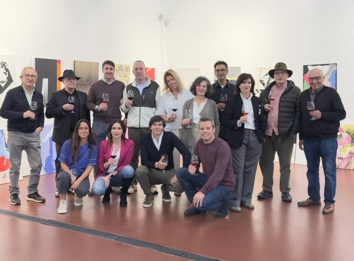 El concurso nacional de pintura de Bodegas Fariña celebra veinte años y elige finalistas para la etiqueta del vino Primero 2025