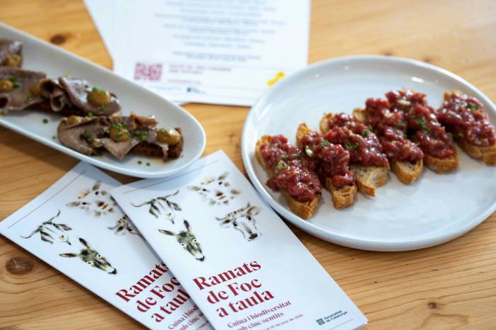 Restaurantes de la Alta Garrotxa y Osona impulsan la biodiversidad con menús de pastoreo sostenible