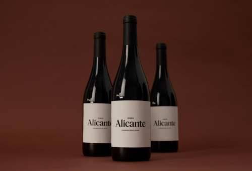 El vino DOP Alicante crece en valor en España pese a la caída del consumo y la exportación