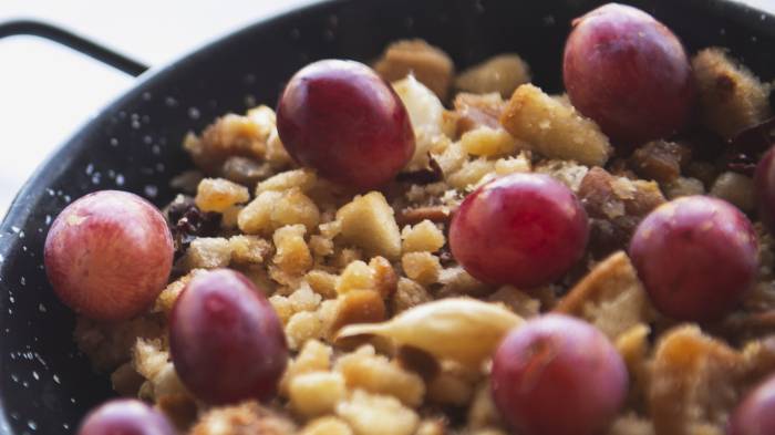 La Ruta del Vino de La Mancha reivindica su cocina tradicional y el maridaje con vinos locales