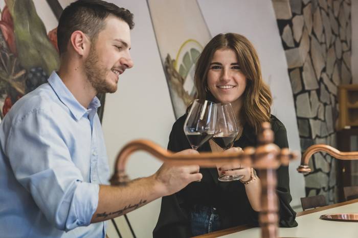 Bodegas Luzón impulsa el enoturismo en Jumilla con una experiencia exclusiva de cata y maridaje gastronómico Bodegas Luzón impulsa el enoturismo en Jumilla con una experiencia exclusiva de cata y maridaje gastronómico