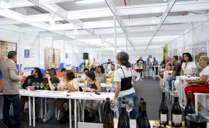 El vino de Gran Canaria protagoniza la feria Gran Canaria Me Gusta con catas, charlas y maridajes El vino de Gran Canaria protagoniza la feria Gran Canaria Me Gusta con catas, charlas y maridajes