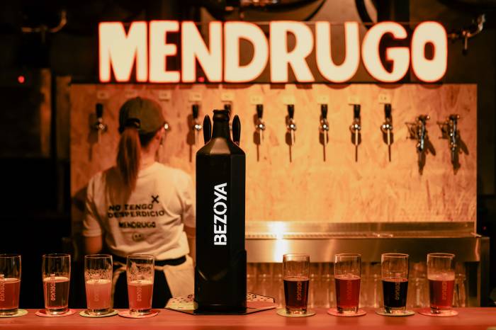 Mendrugo abre en Madrid como el primer bar que elabora cerveza artesanal con pan duro