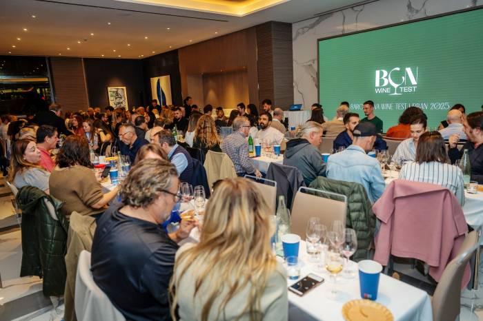 El Barcelona Wine Test Urban 2025 reúne a 150 jóvenes en una cata a ciegas de más de 200 vinos