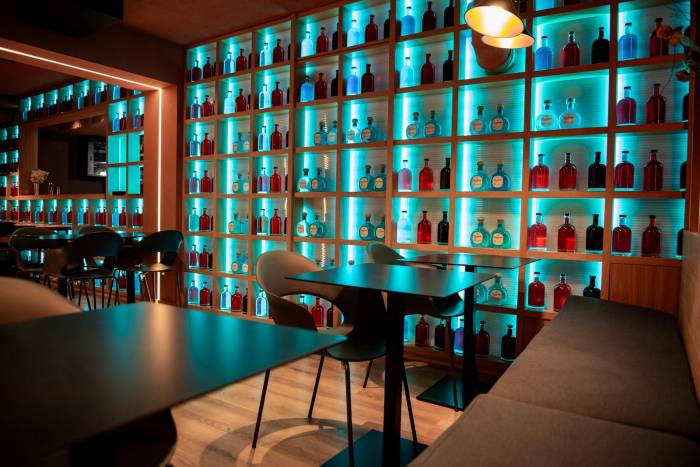 The Lot inaugura La Coctelería del Mar en Barcelona con cócteles inspirados en el océano