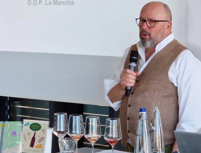 Almansa impulsa su presencia en Alemania ante 140.000 visitantes en la feria Anuga y el seminario Gira Vinum