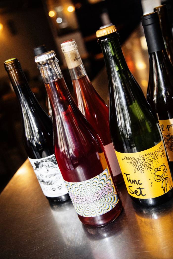 Casa Clavel abre por primera vez en Nochebuena y Nochevieja para el aperitivo navideño en Malasaña