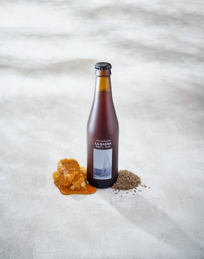 LA SAGRA relanza su cerveza Miel y Anís en edición limitada para el invierno a 1,99 euros la botella