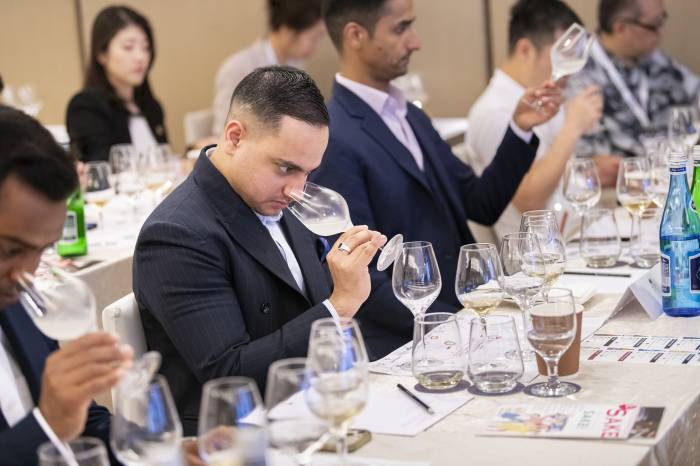 Japanese Sake Exports Surge 80 Percent as Fine Dining Embraces Traditional Brew Worldwide