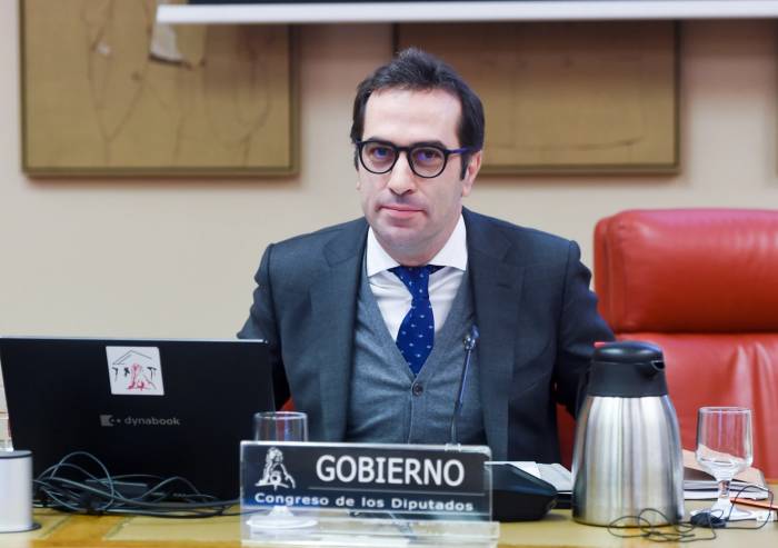 El déficit comercial de España con Estados Unidos sube un 38,7 por ciento y alcanza los 10.785 millones de euros