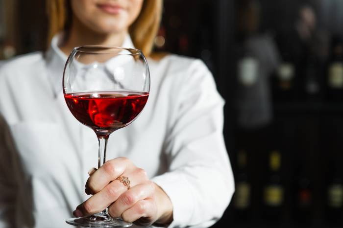 Sparkling Wine Sales in Italy Hit €3.1 Billion as Nearly Half of Consumers Choose Quality Over Quantity