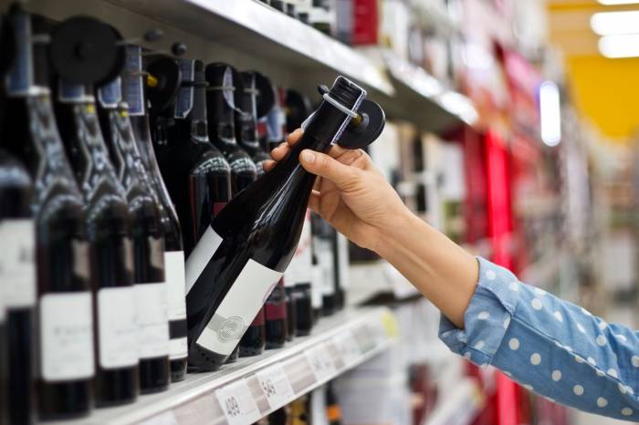 Global Wine Consumption Plunges to 63-Year Low as U.S. Sales Drop 7.2% in 2024