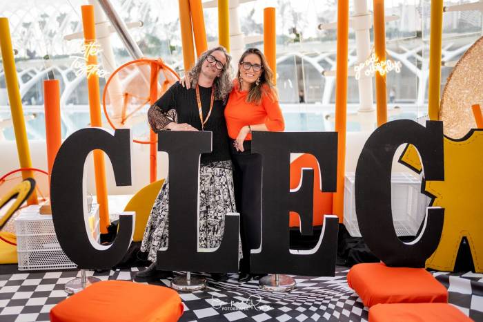 La colección Heneini de Abraham Sebâstian apuesta por moda sostenible con materiales reciclados en el Clec Fashion Festival de Valencia