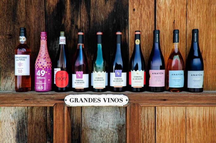 La campaña Garnacha 10 de Grandes Vinos impacta a 400.000 personas en Times Square y gana el IWC Industry Award