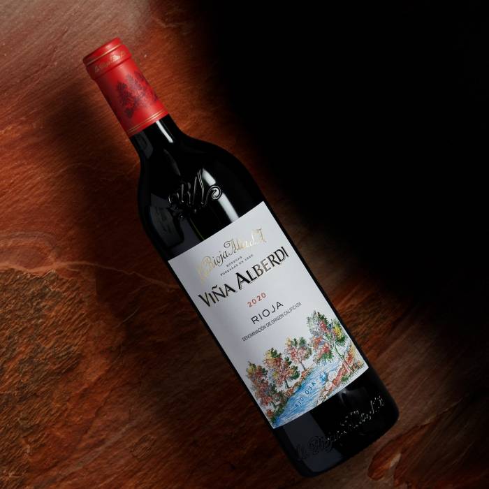 Viña Alberdi reduce un 18% el peso de su botella y gana el premio internacional al vino más sostenible de 2025