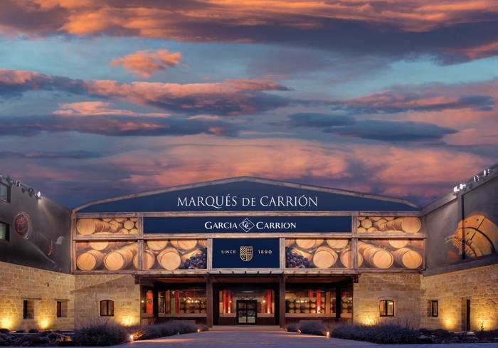 García Carrión estudia comprar Codorníu o Faustino tras registrar un ebitda de 144 millones y refinanciar su deuda