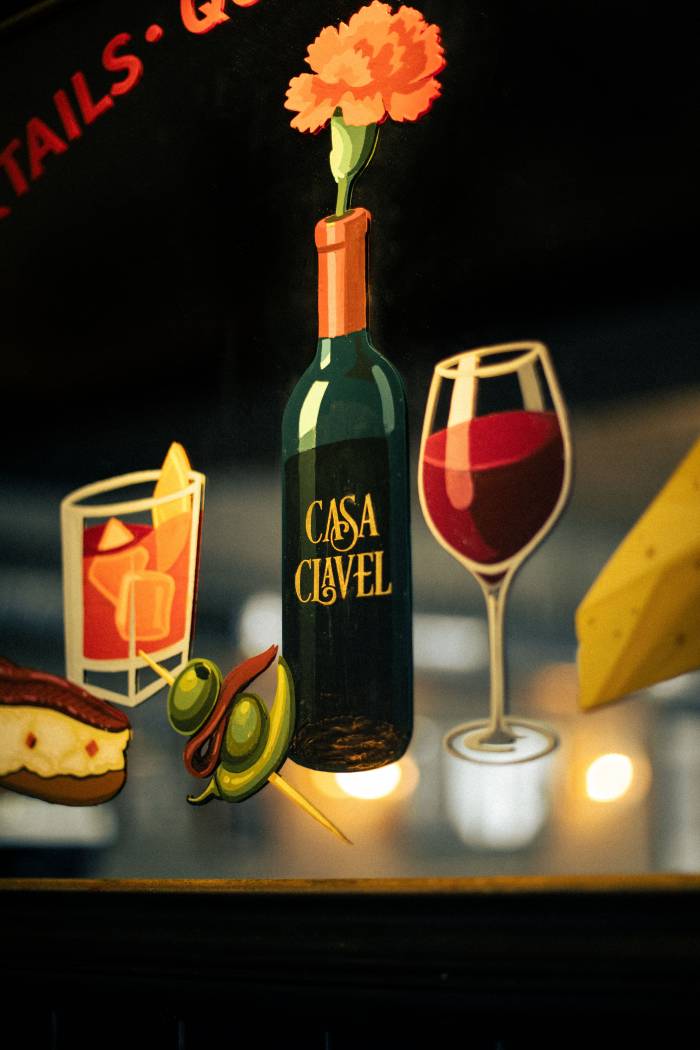 Casa Clavel reabre en Malasaña con nueva propuesta gastronómica y ambiente relajado