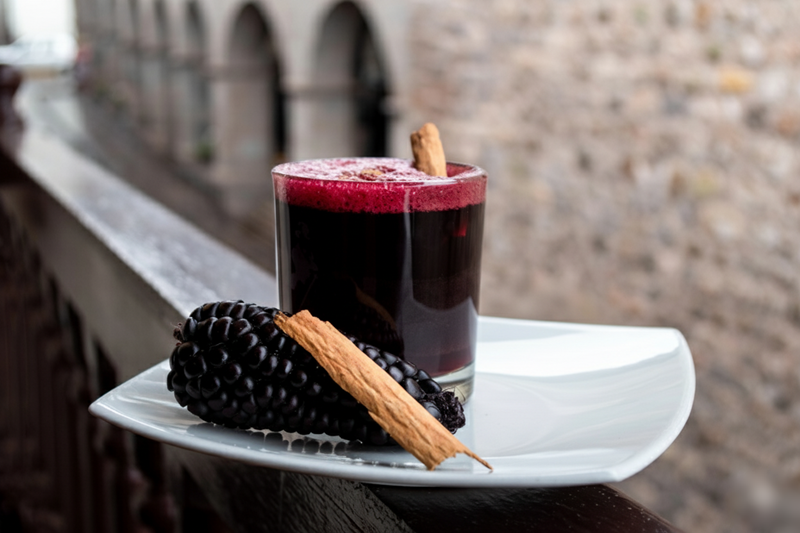 Chicha peruana elaborada con maíz morado