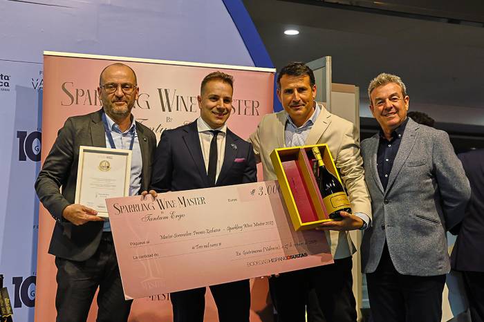 Alejandro Aparicio Villoria gana el Sparkling Wine Master 2025 y un premio de 3.000 euros en Valencia