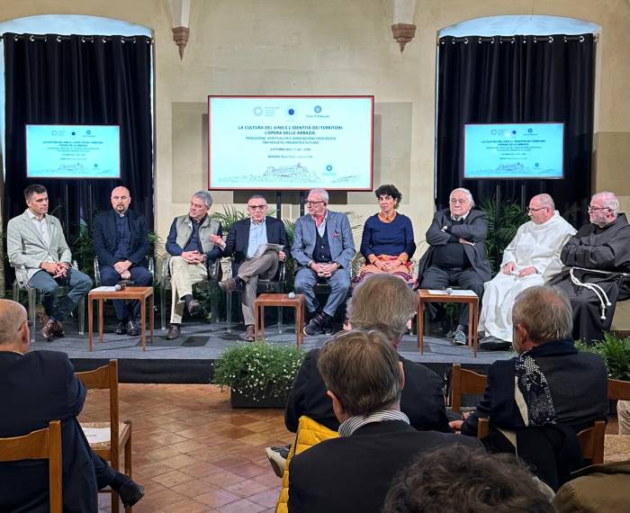 Italian Abbeys Highlight Enduring Role in Wine Culture and Regional Identity at Franciacorta Conference
