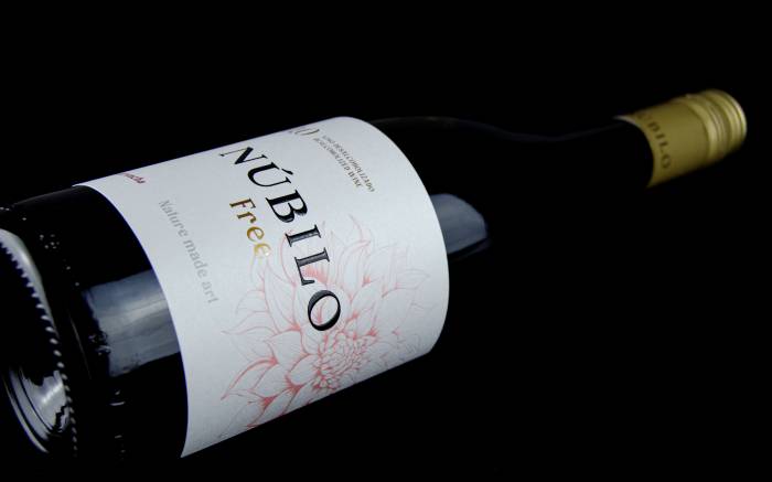 Grandes Vinos lanza NÚBILO, su gama premium de vinos 0,0% en respuesta al auge del consumo sin alcohol