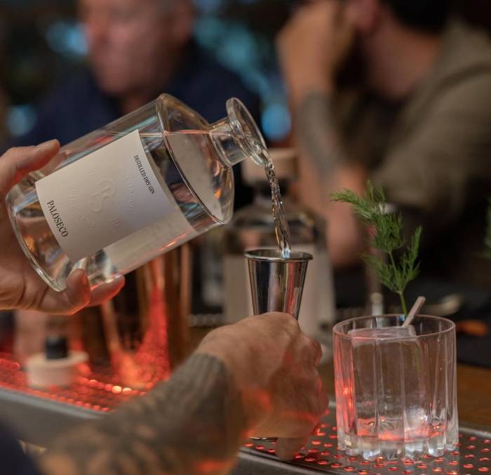 La ginebra Paloseco de Vilafranca del Penedés irrumpe en el mercado premium con premios y autenticidad