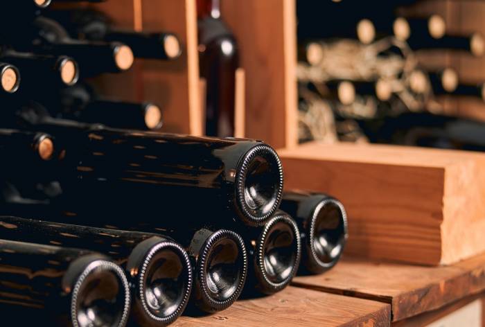 Burgundy and Franche-Comté Wine Harvest Faces Weather Setbacks and Market Pressures