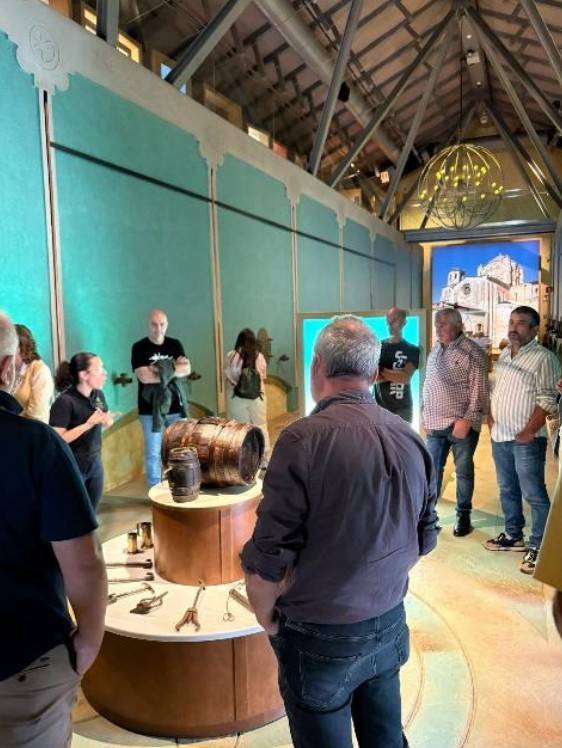 Representantes de Aiaraldea exploran enoturismo en Toro para impulsar la Ruta del Txakoli