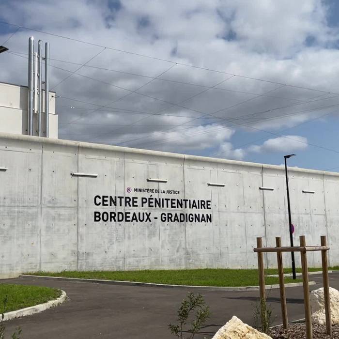 Wine Delivery to French Prison Sparks Safety Concerns Among Guards and Unions