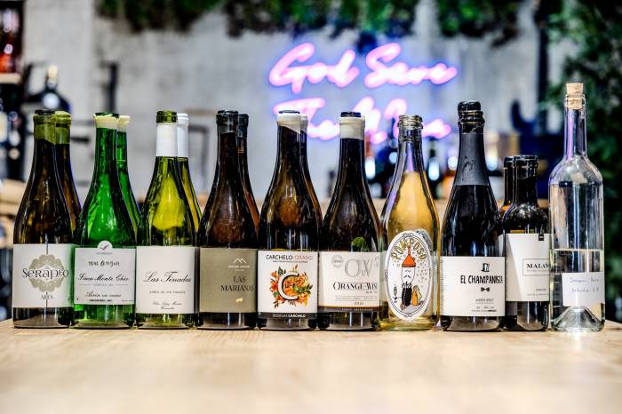 La uva Airén reivindica su valor en Castilla-La Mancha con nuevas catas y estilos de vino