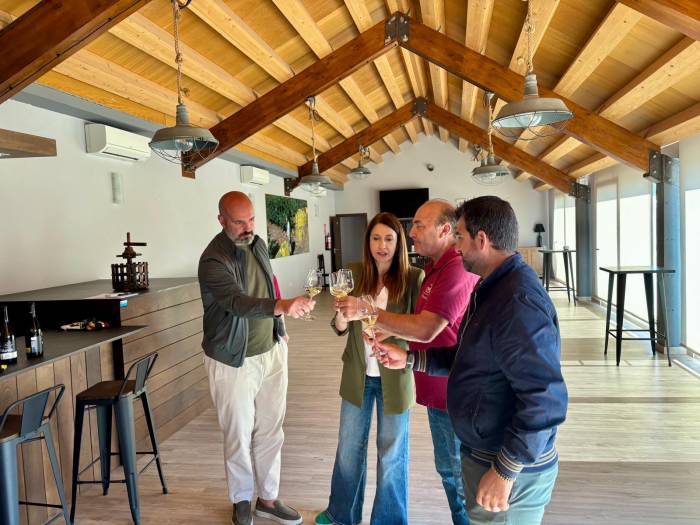 La Xunta refuerza su apoyo al sector vitivinícola gallego tras los incendios en Valdeorras