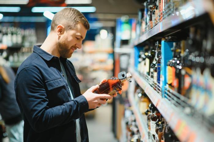 Minimum Alcohol Pricing in France Could Cut Harmful Drinking and Aid Small Wine Producers