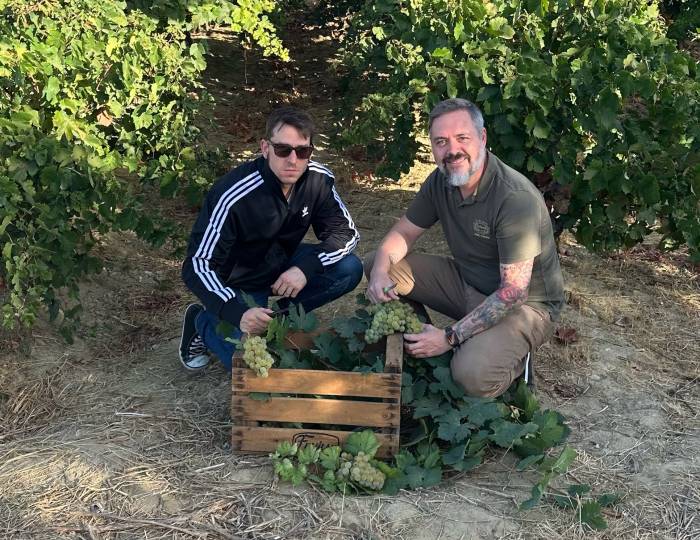 La Procesión Magna Mariana reúne a miles de personas y 24 imágenes de la Virgen en Huelva