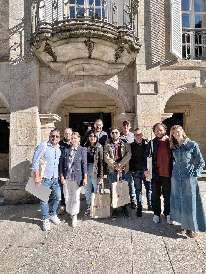 Prescriptores mexicanos exploran la diversidad de los vinos de Rías Baixas en Galicia