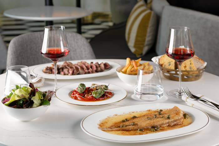 El Grand Hotel Centenari Valencia abre con una propuesta gastronómica y coctelera en el centro de la ciudad