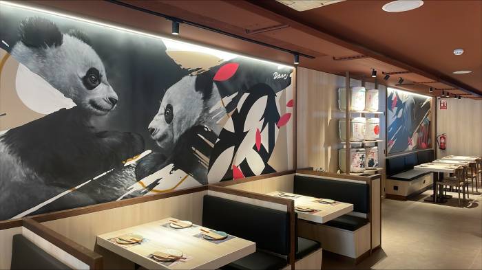 UDON Asian Food reabre su restaurante del centro de Girona tras una reforma que amplía aforo y moderniza el espacio