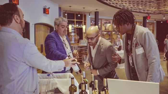 El Salón Selección Peñín celebra su primera edición en Miami con 130 vinos españoles de alta puntuación