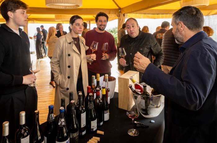 Más de 300 profesionales prueban los vinos de la DO Empordà en Sant Julià de Ramis